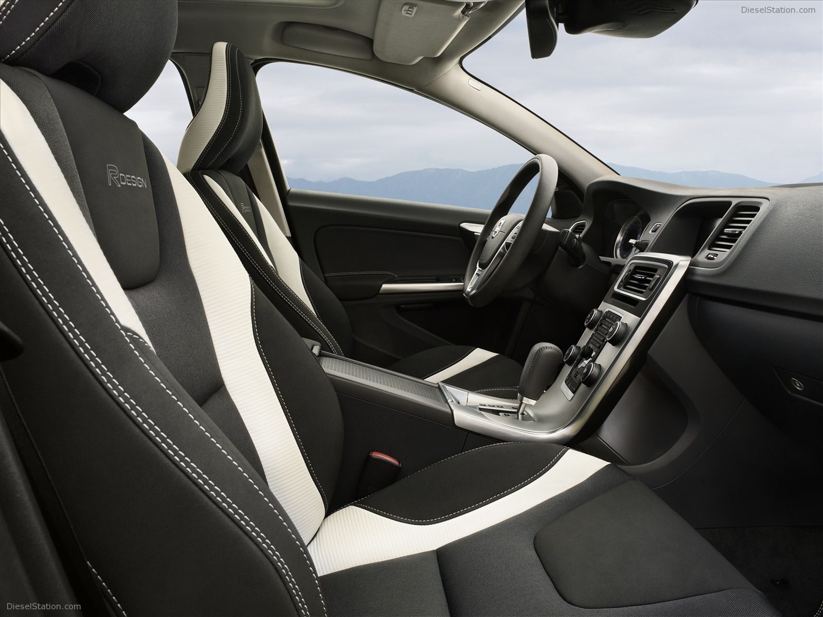 Volvo S60 R-Design 2011