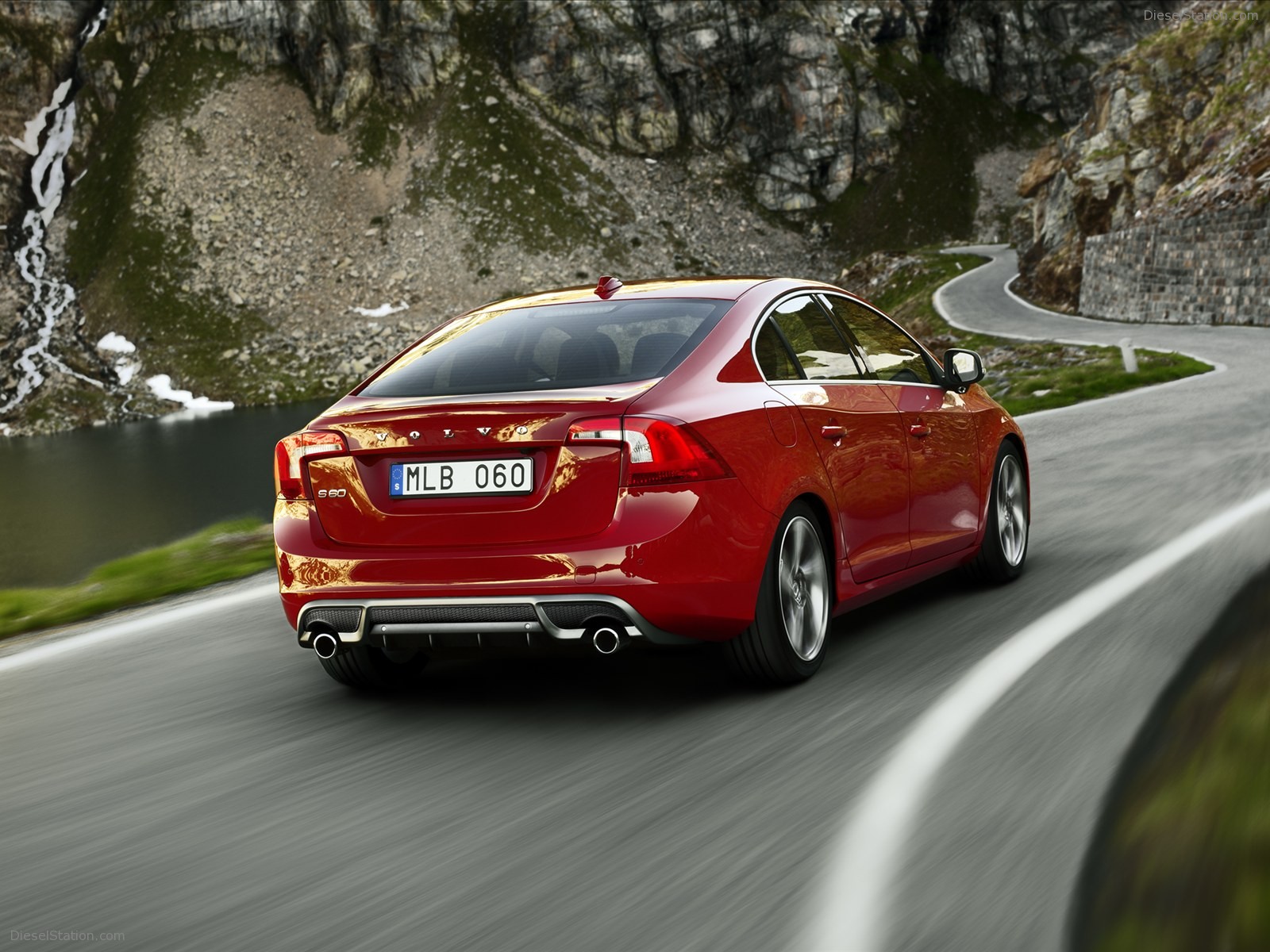 Volvo S60 R-Design 2011