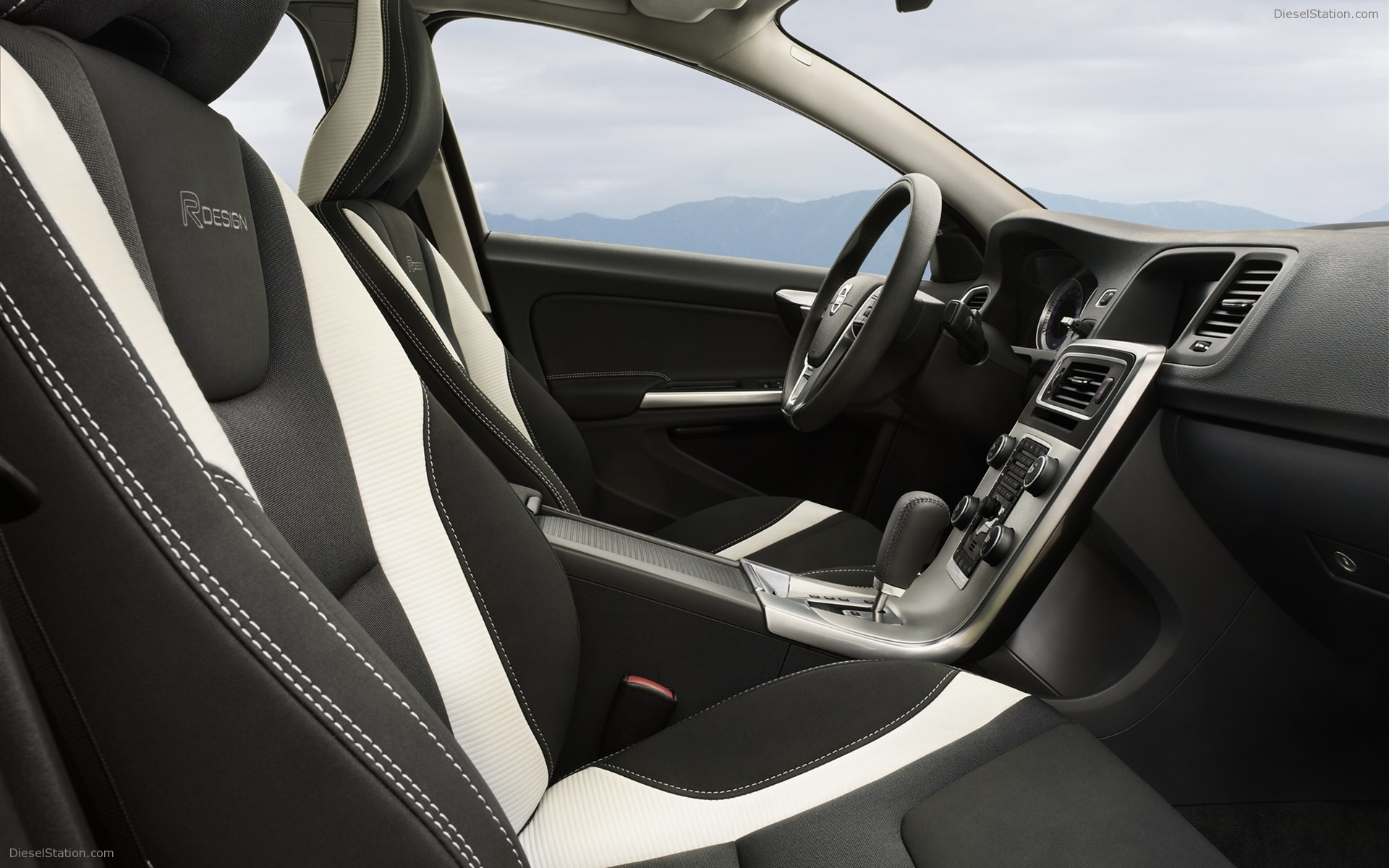 Volvo S60 R-Design 2011