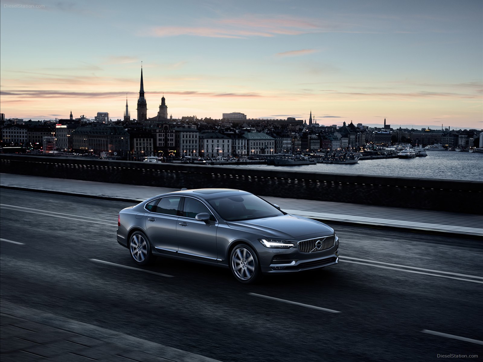Volvo S90 2017