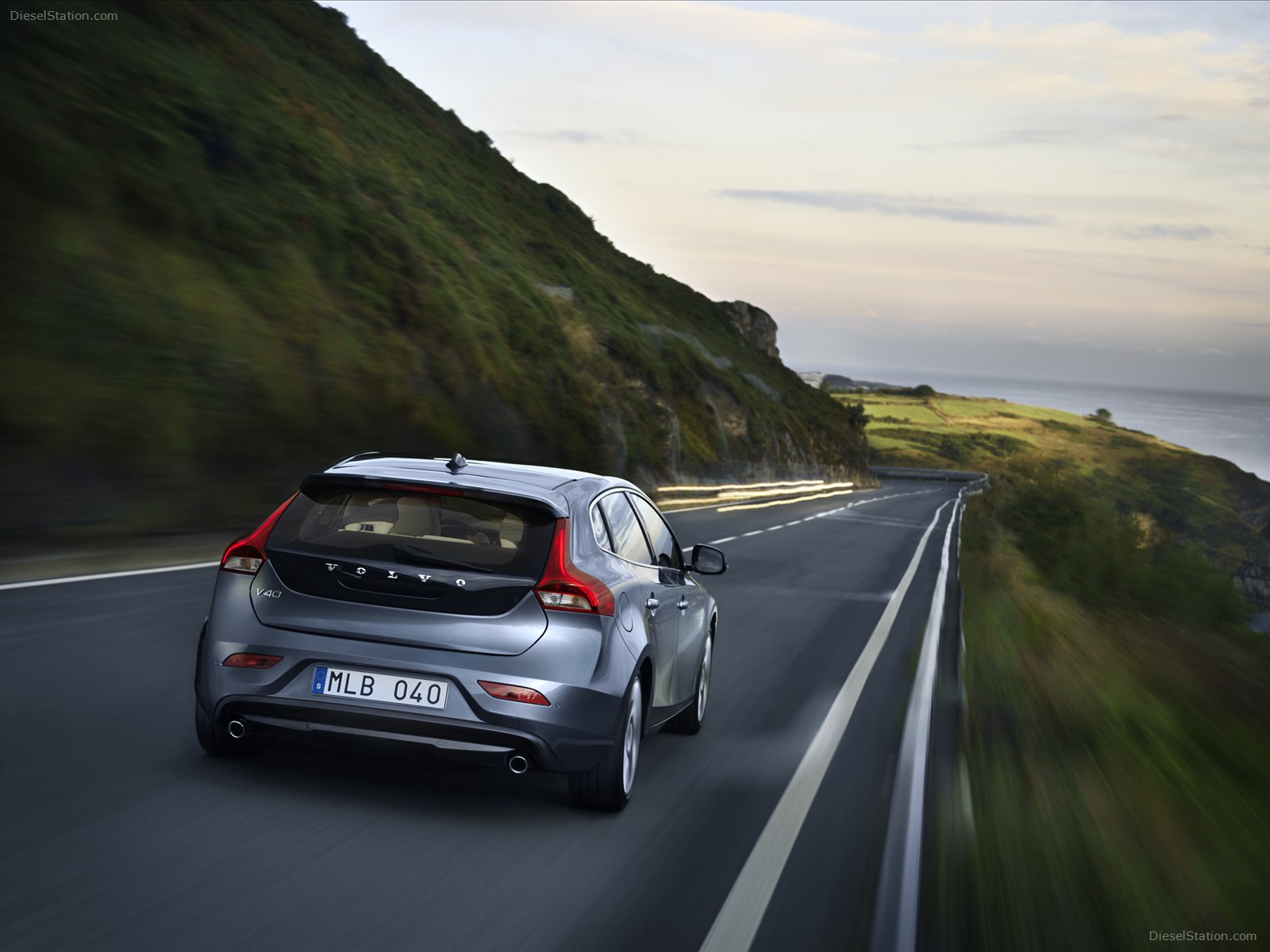 Volvo V40 2013