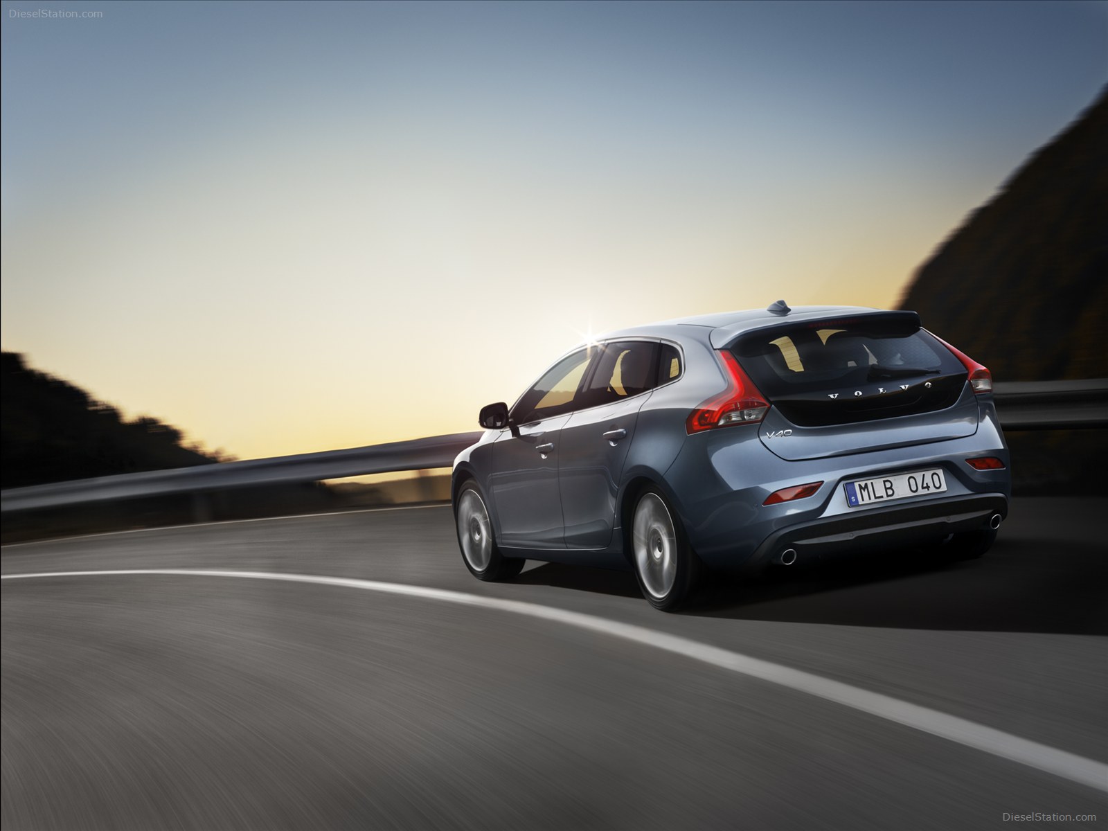 Volvo V40 2013