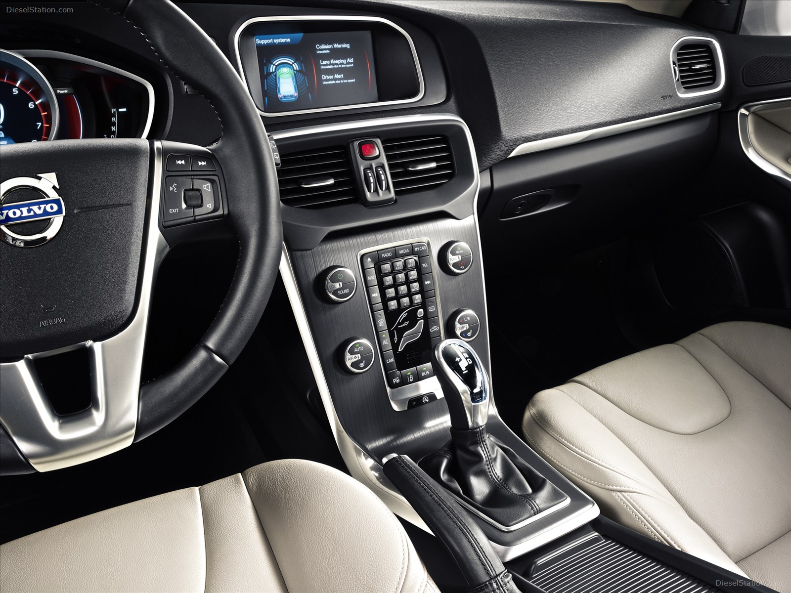 Volvo V40 2013