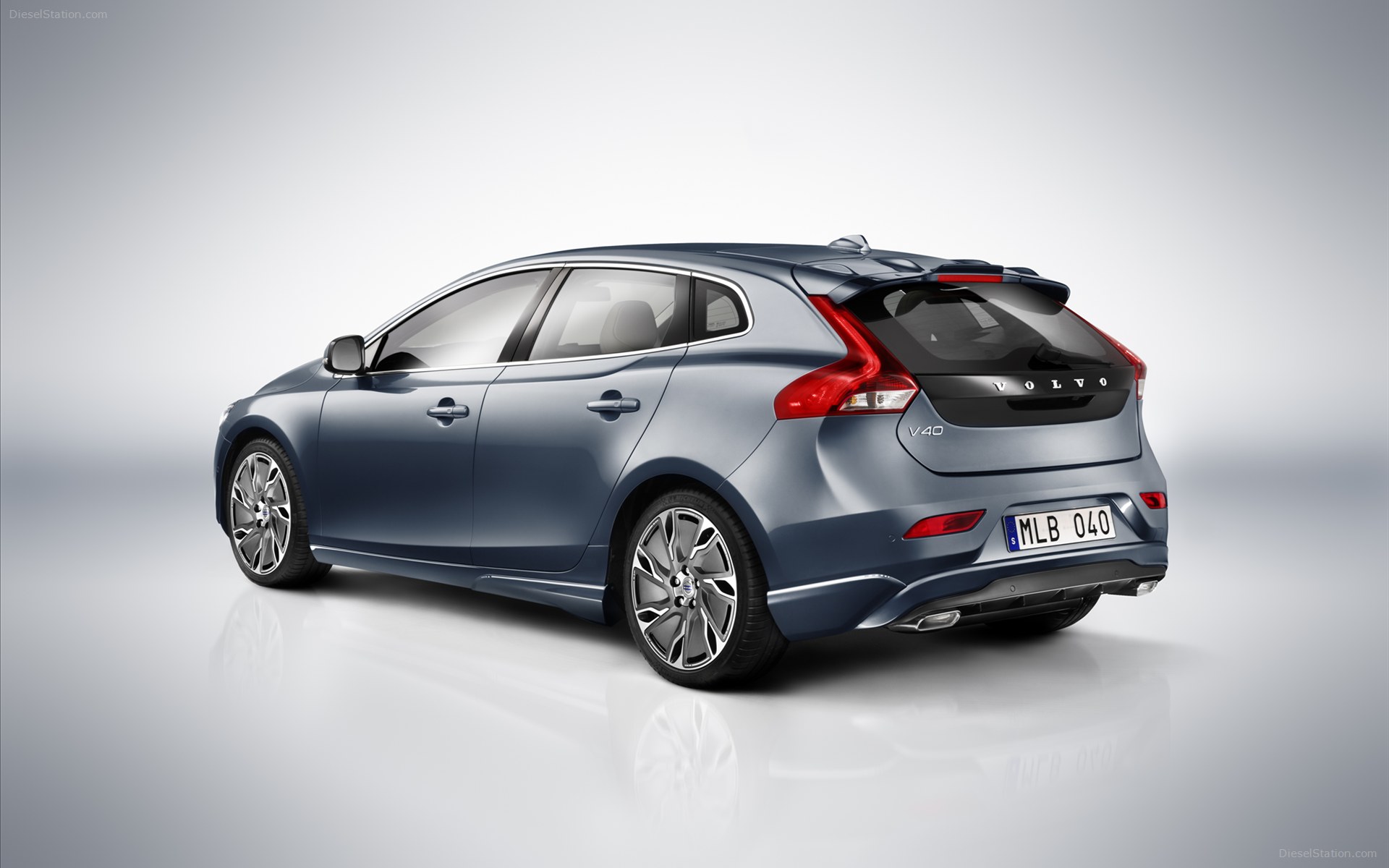 Volvo V40 2013