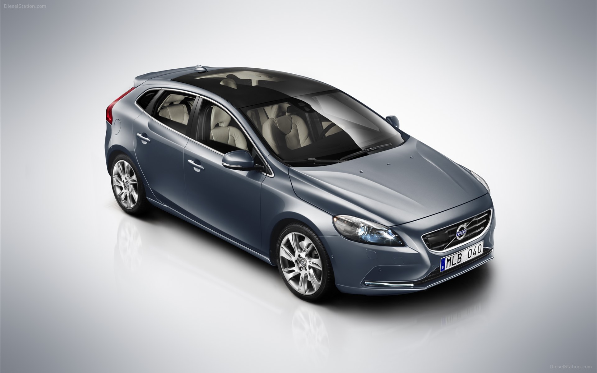 Volvo V40 2013