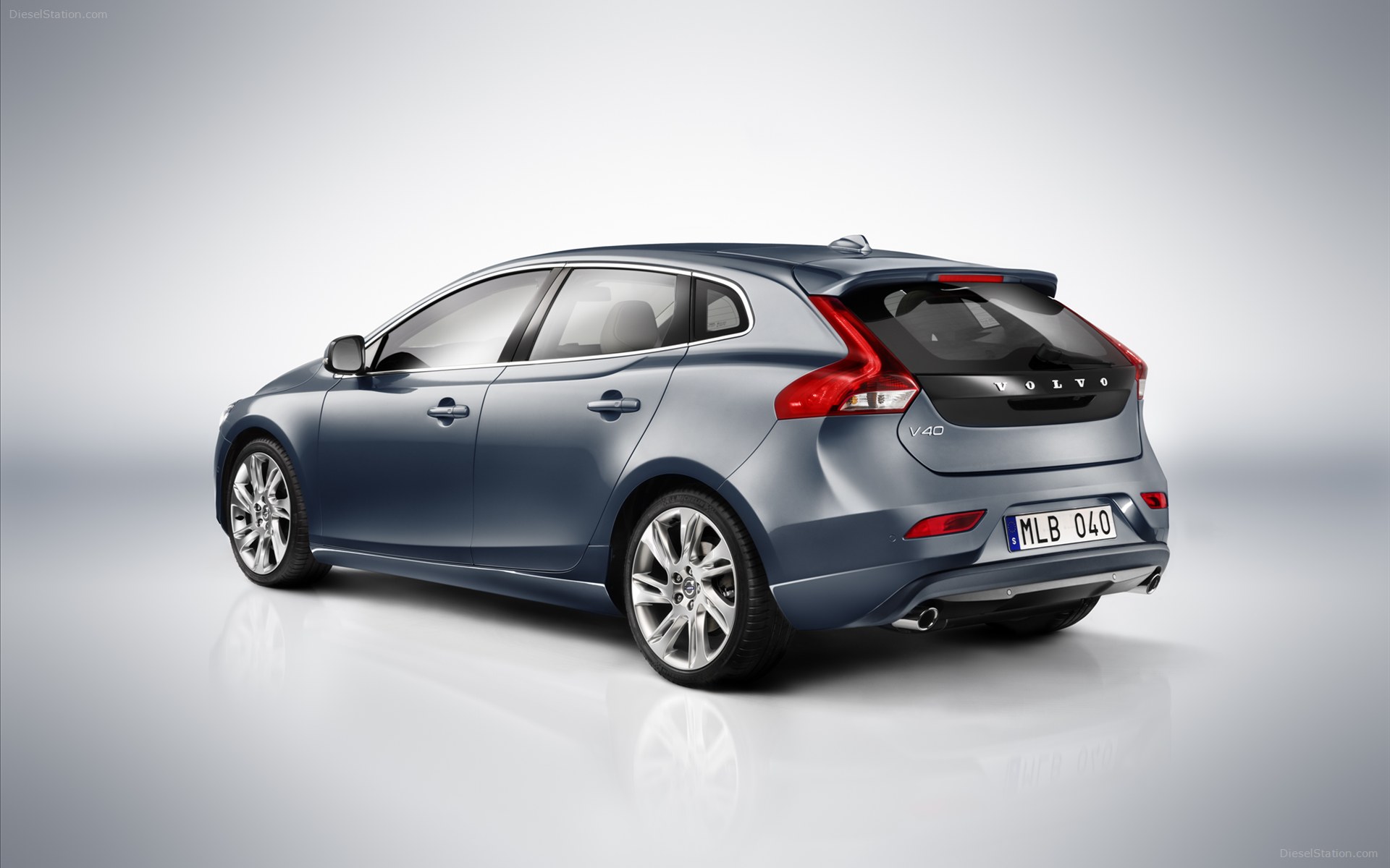 Volvo V40 2013
