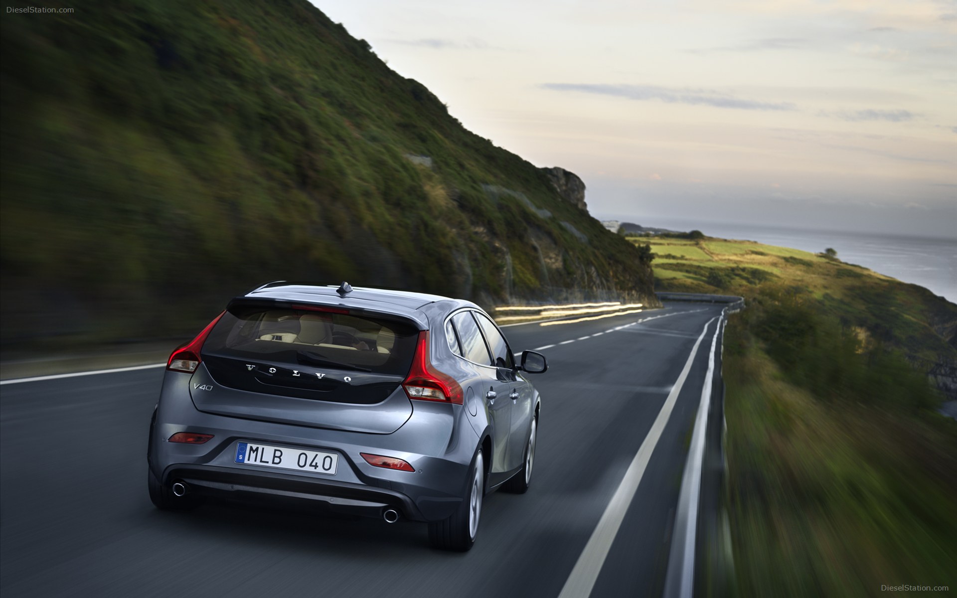 Volvo V40 2013
