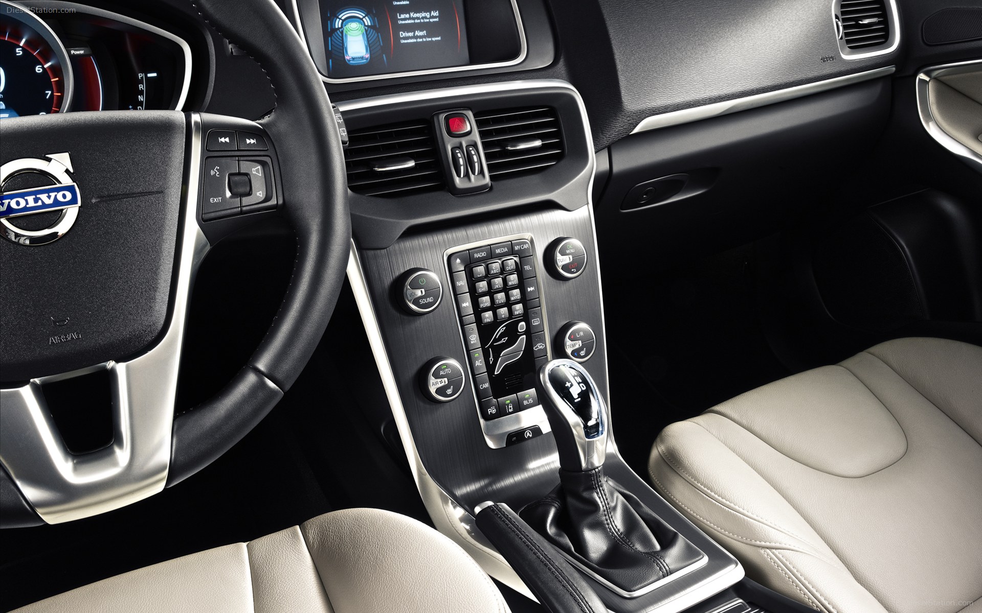 Volvo V40 2013