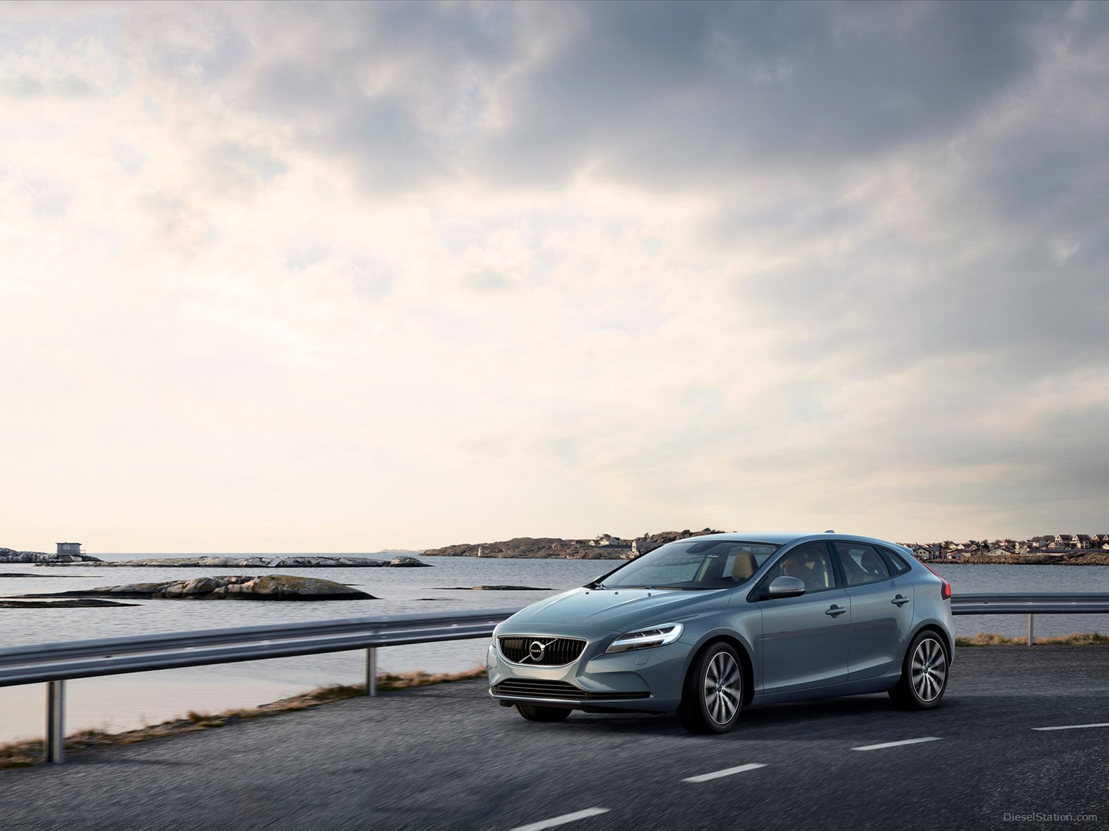 Volvo V40 2017