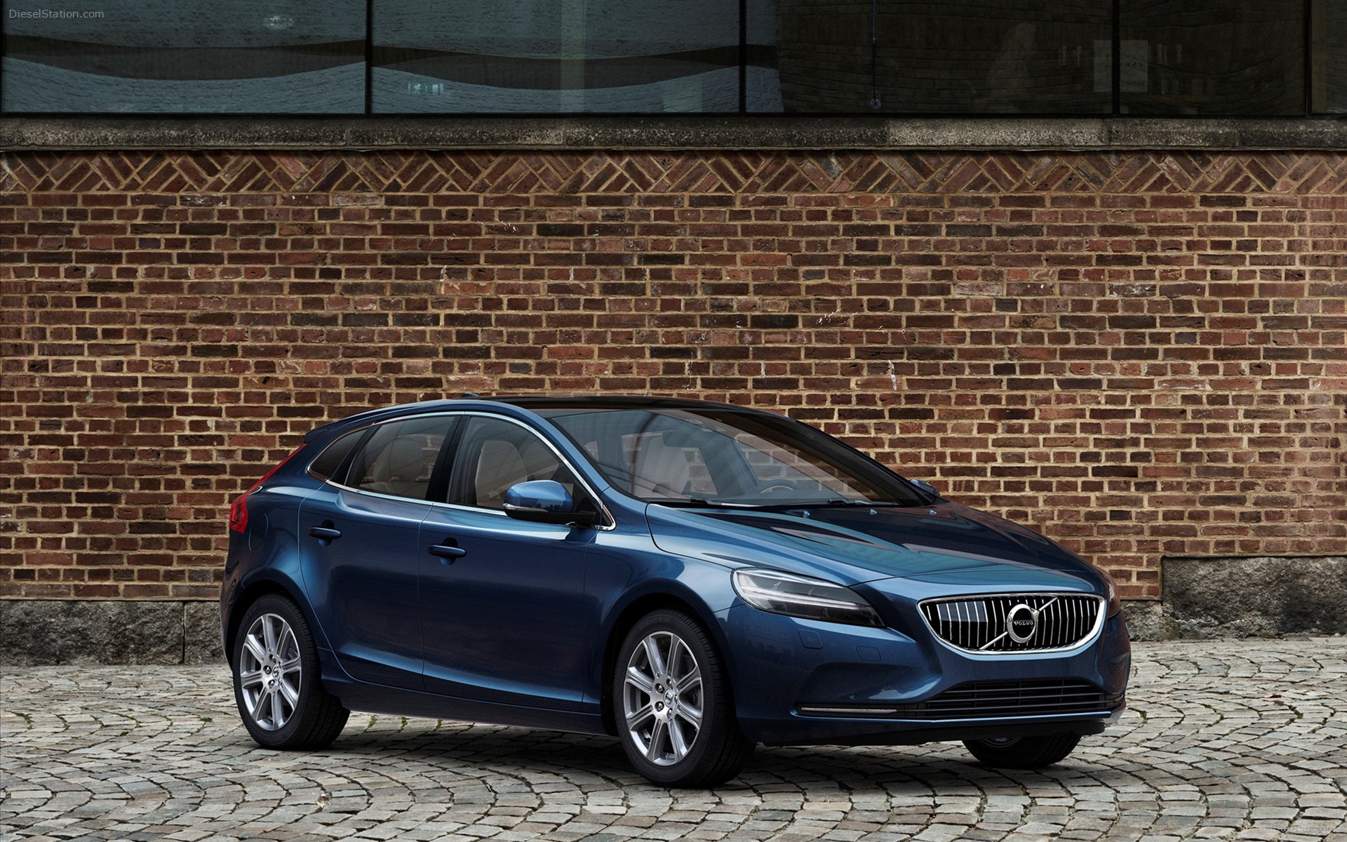 Volvo V40 2017