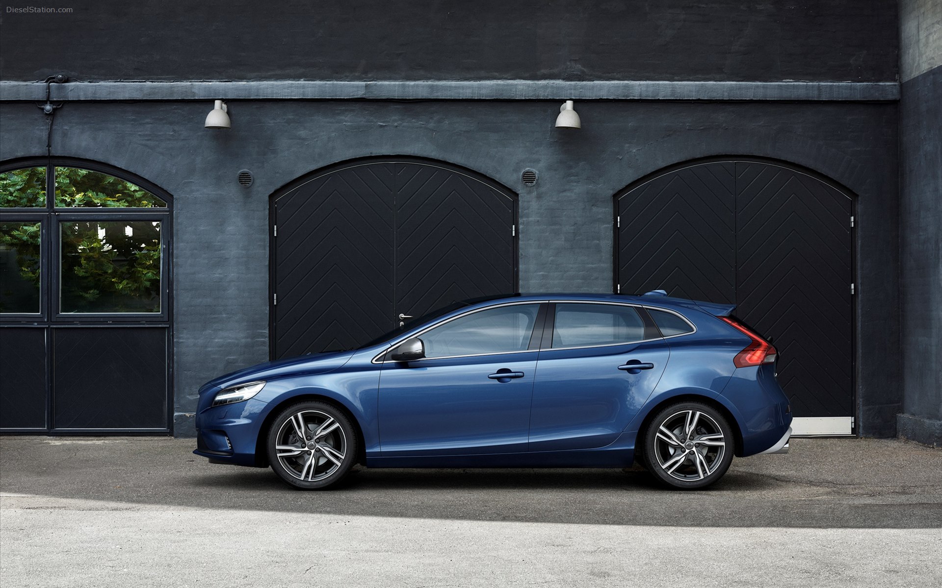 Volvo V40 2017