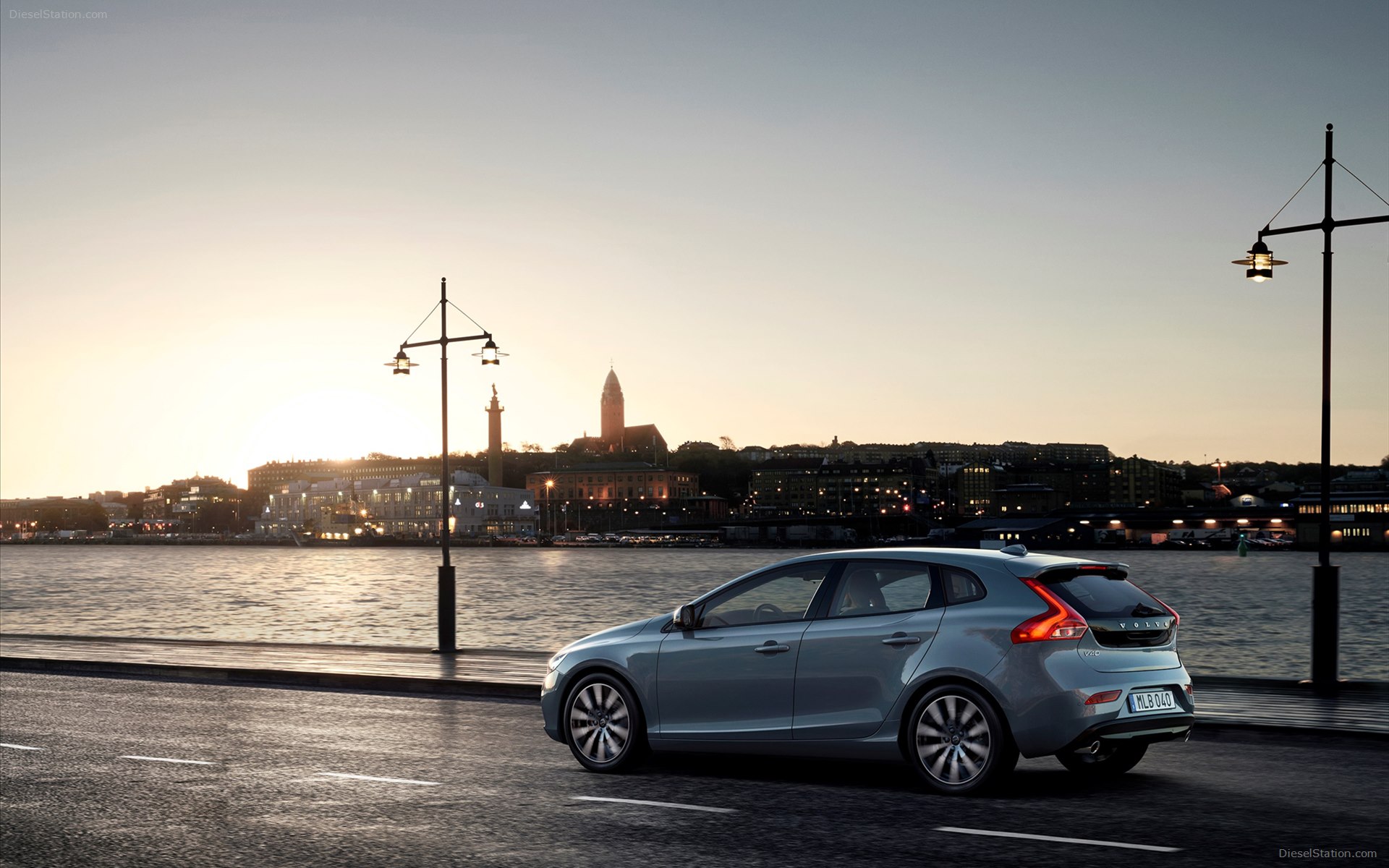 Volvo V40 2017
