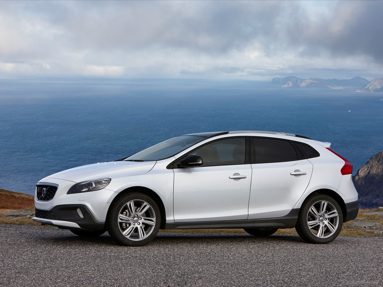 Volvo V40 Cross Country 2014