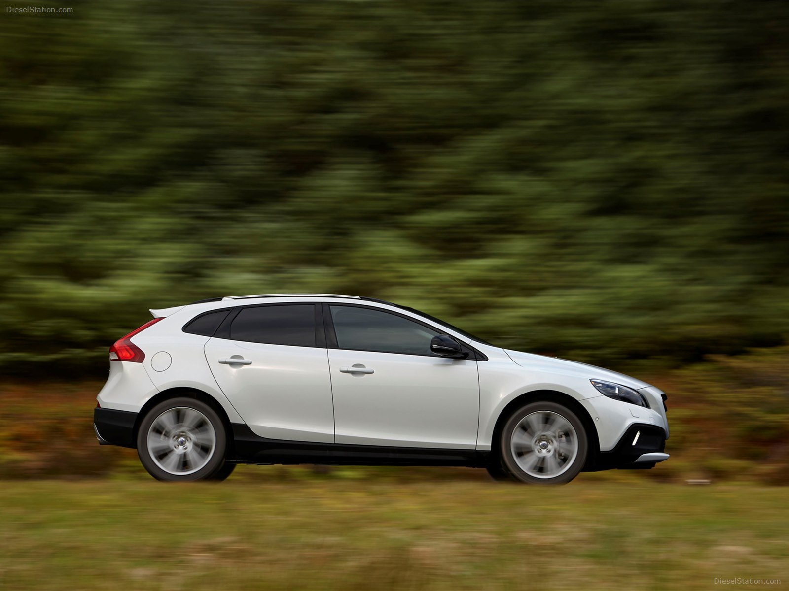 Volvo V40 Cross Country 2014