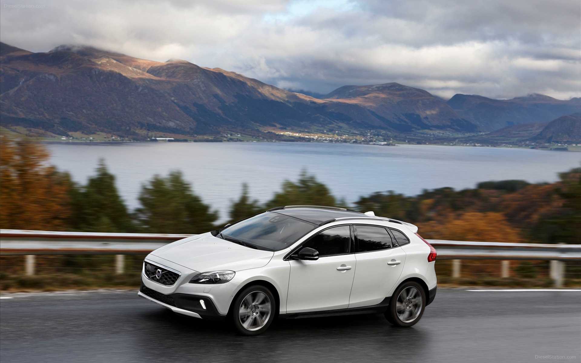 Volvo V40 Cross Country 2014