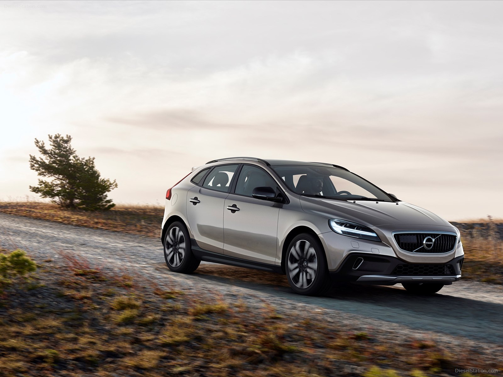 Volvo V40 Cross Country 2017