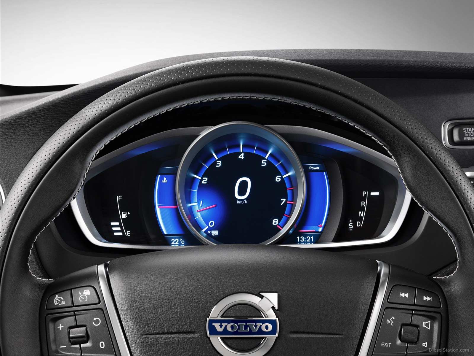 Volvo V40 R-Design 2013