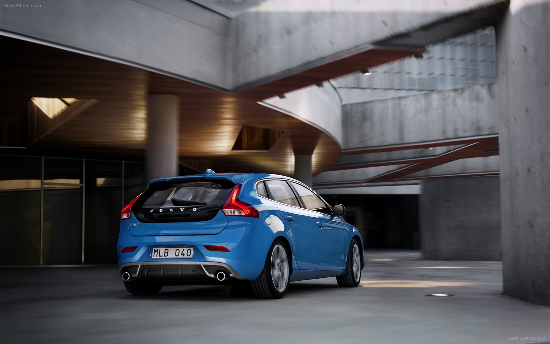 Volvo V40 R-Design 2013
