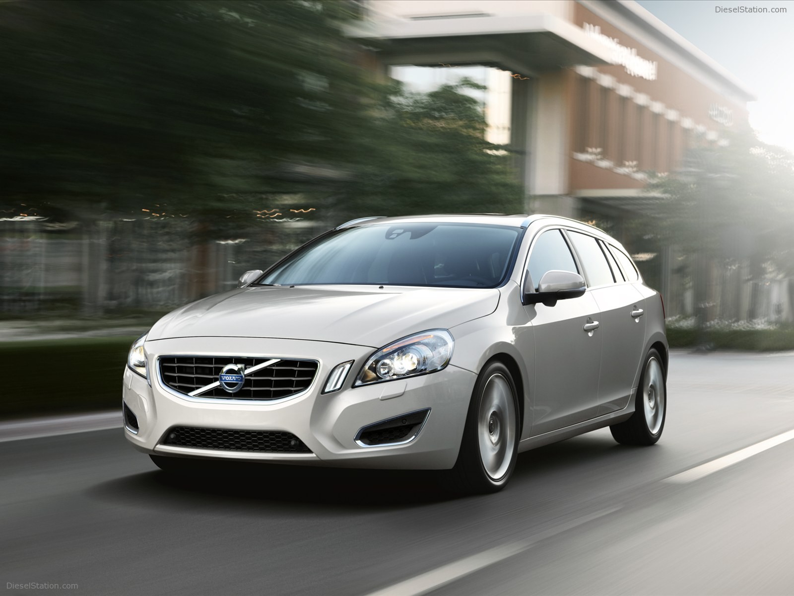 Volvo V60 Sports Wagon 2011