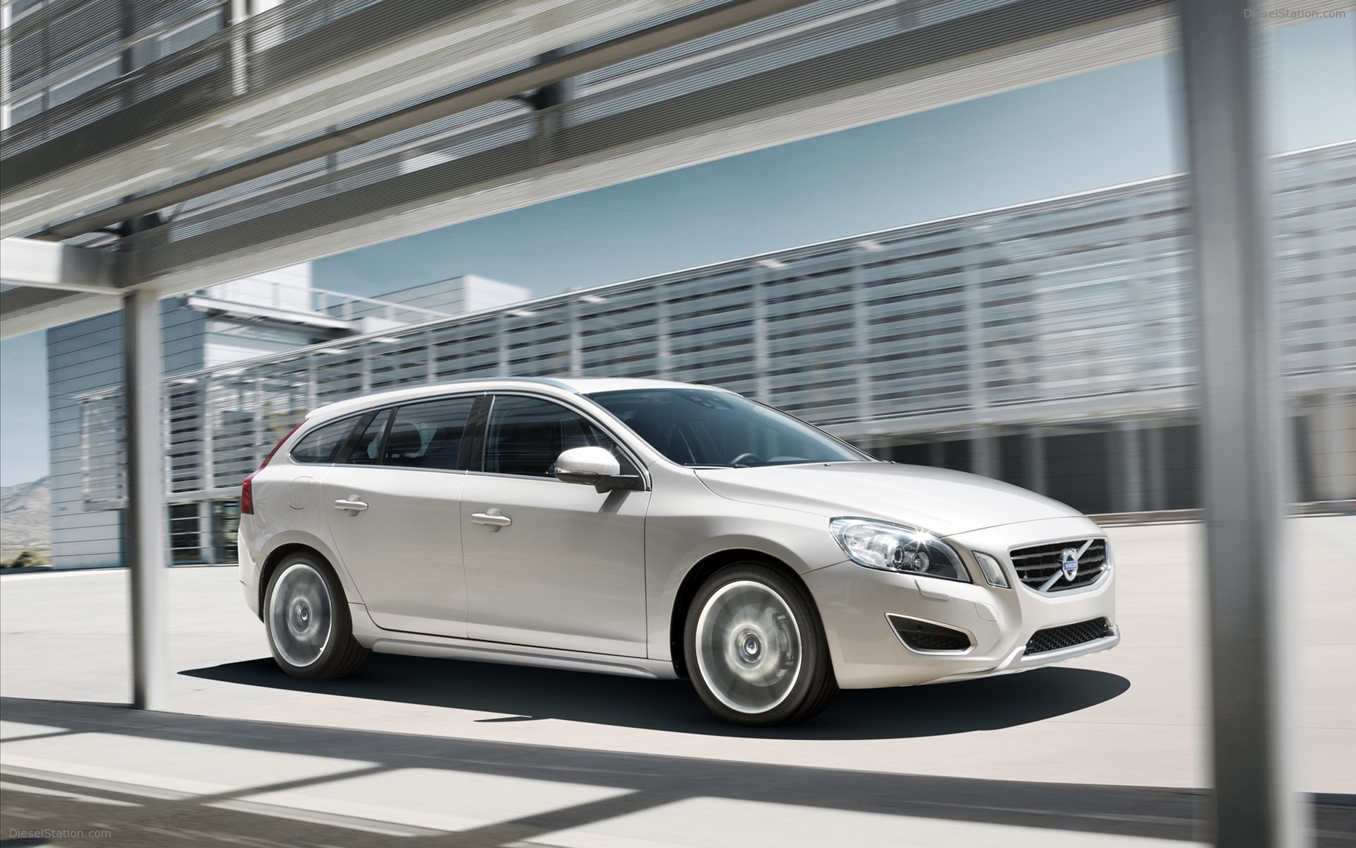 Volvo V60 Sports Wagon 2011