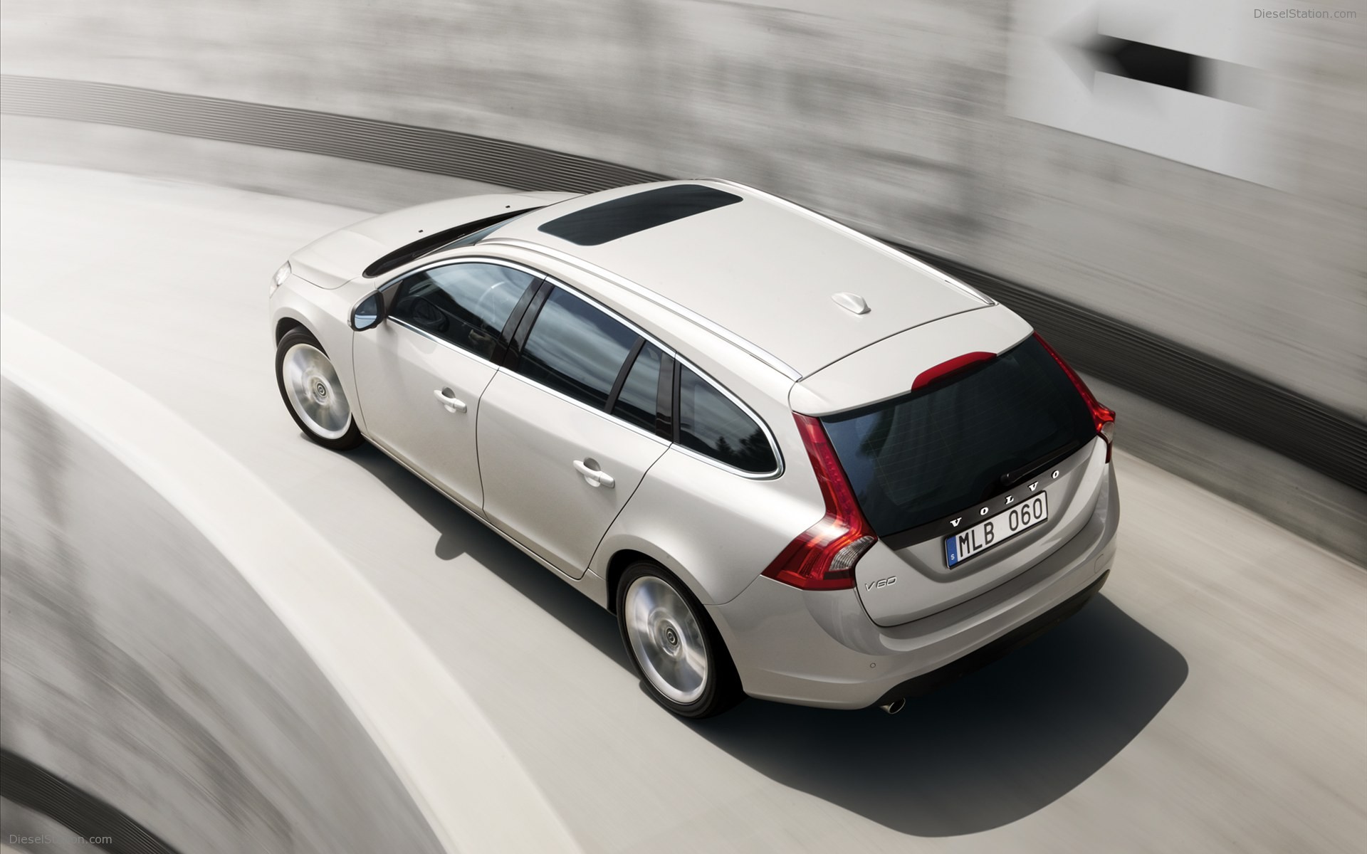 Volvo V60 Sports Wagon 2011