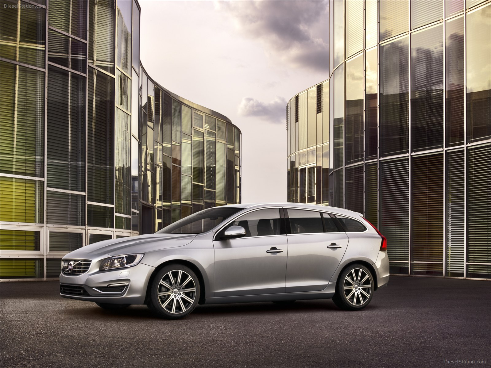 Volvo V60 2014