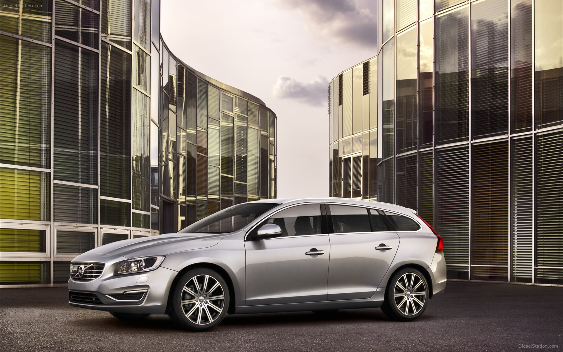 Volvo V60 2014