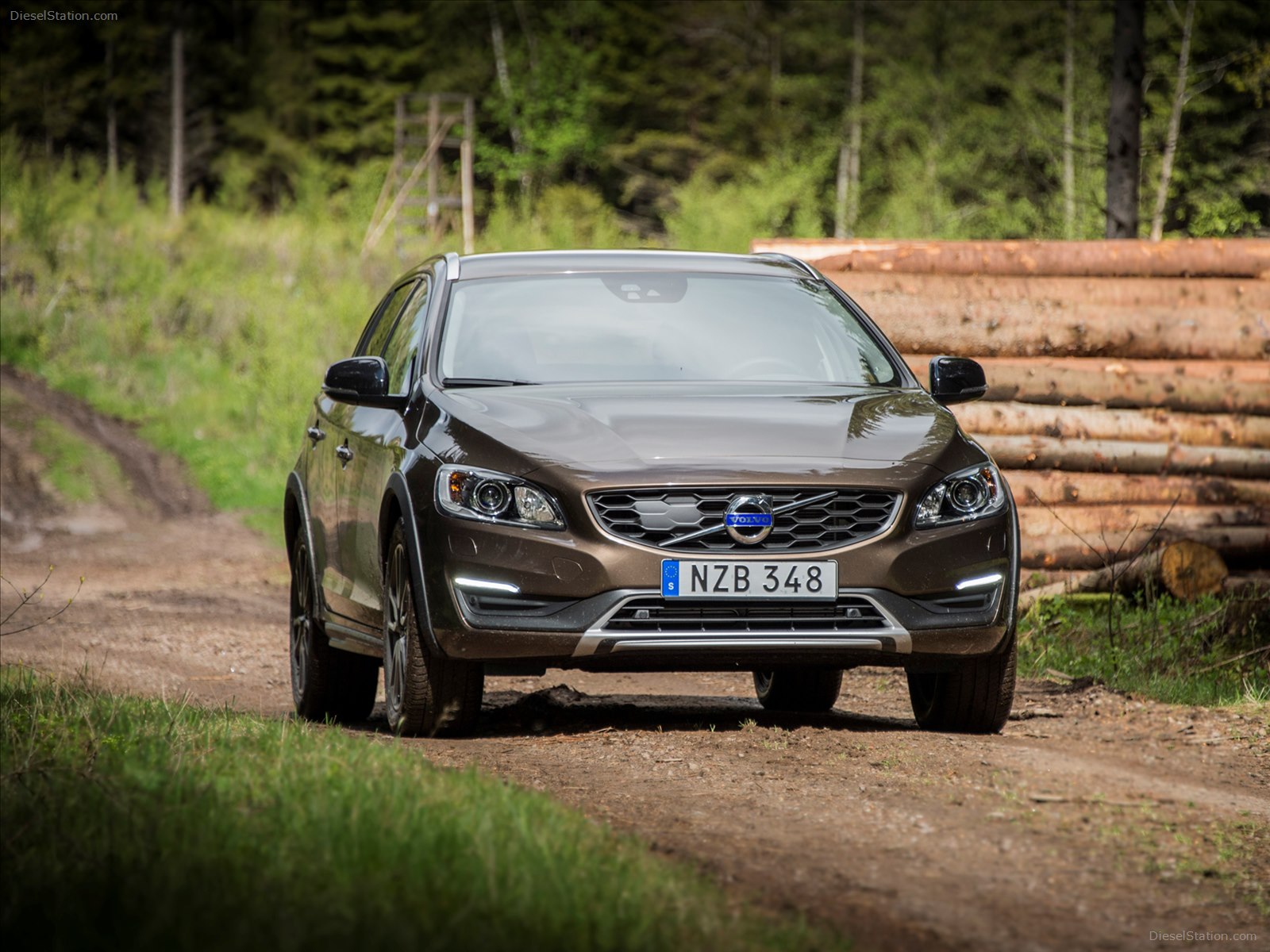 Volvo V60 Cross Country 2016