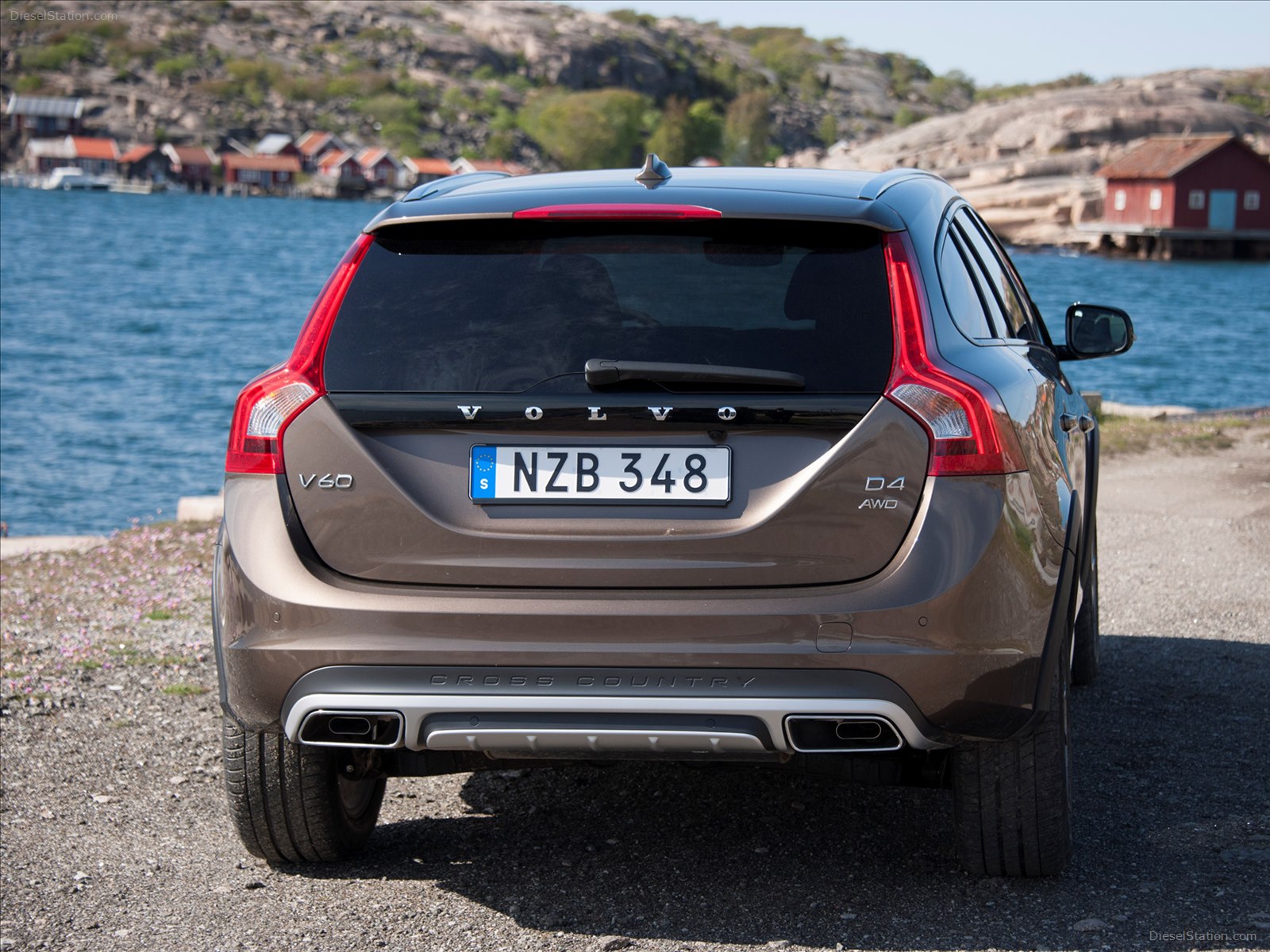 Volvo V60 Cross Country 2016