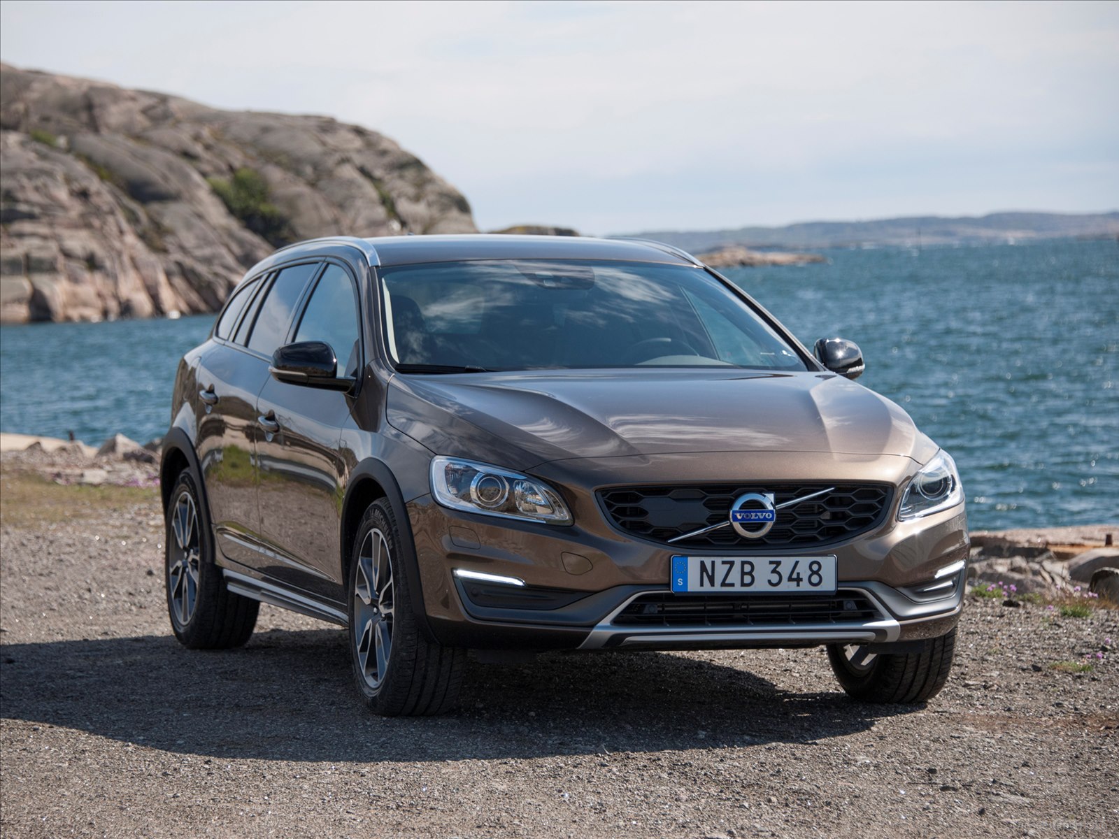 Volvo V60 Cross Country 2016