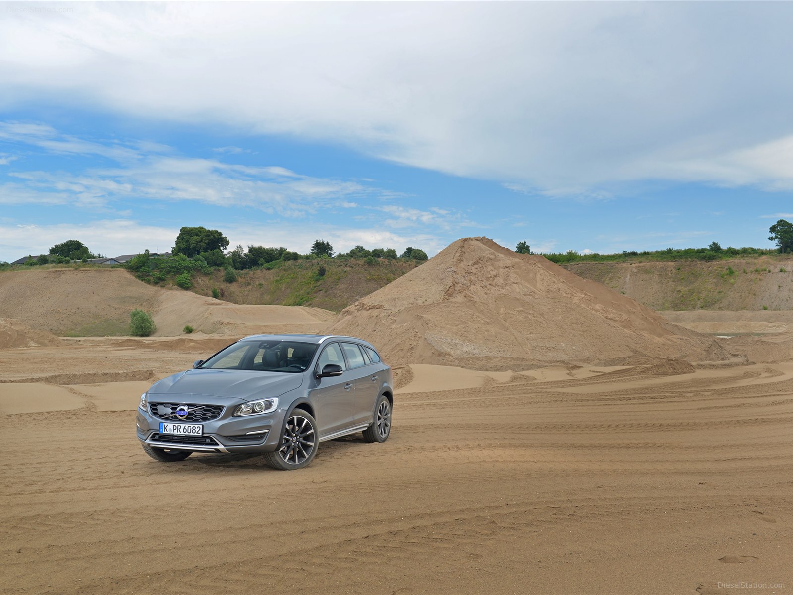 Volvo V60 Cross Country 2016