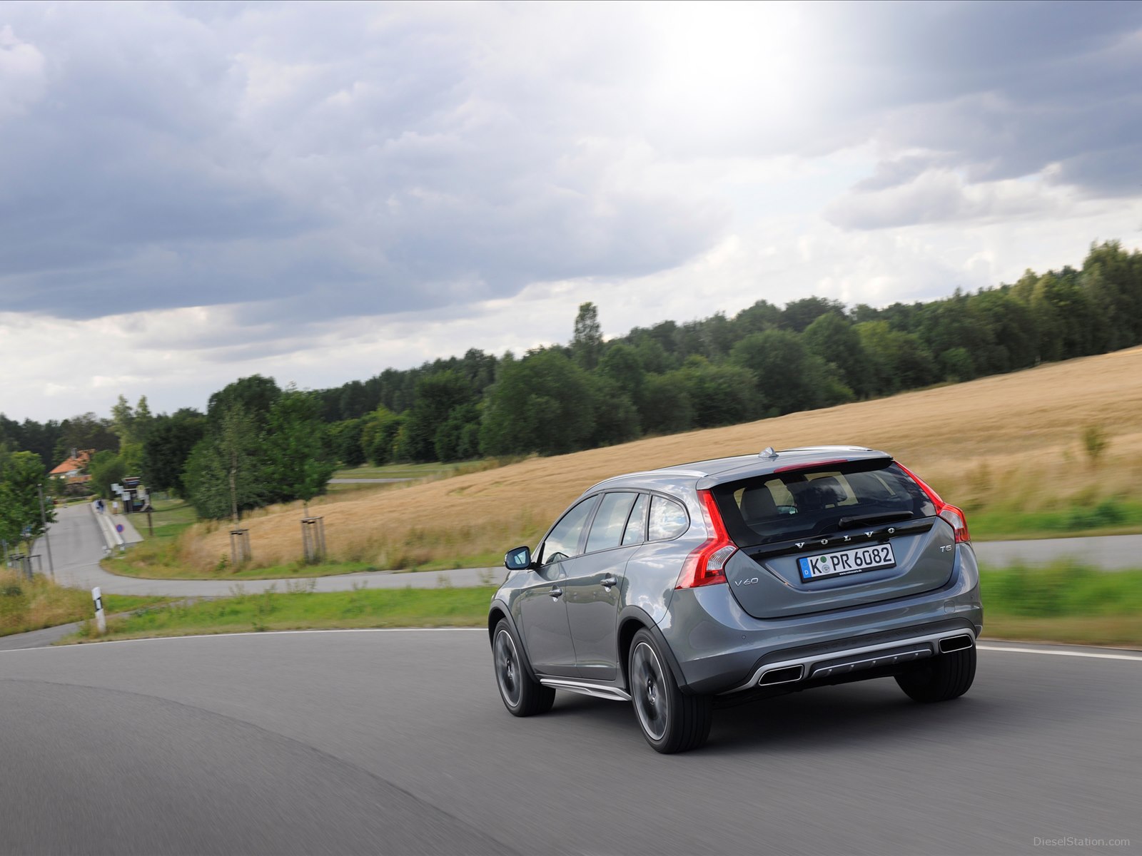 Volvo V60 Cross Country 2016