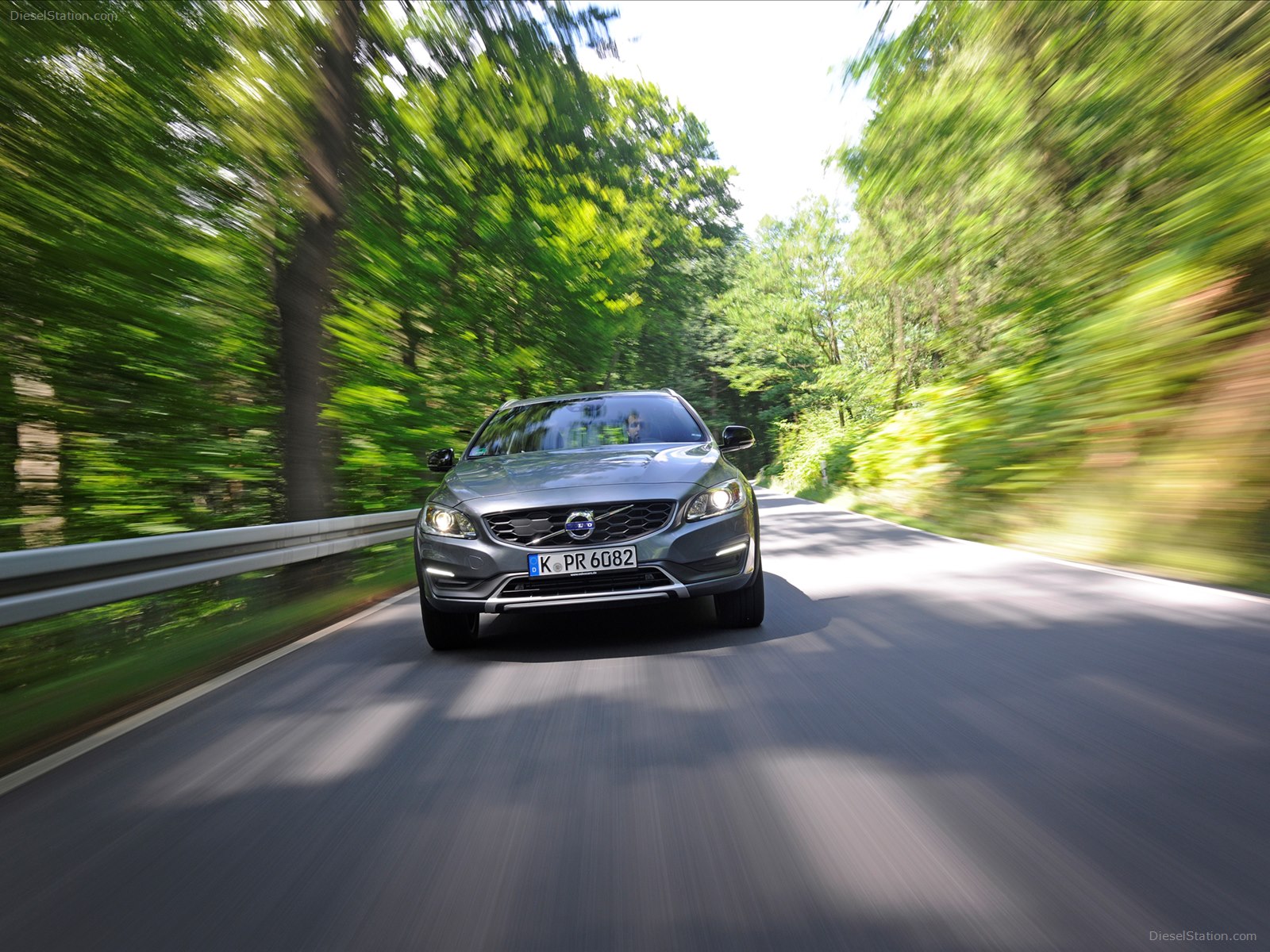 Volvo V60 Cross Country 2016