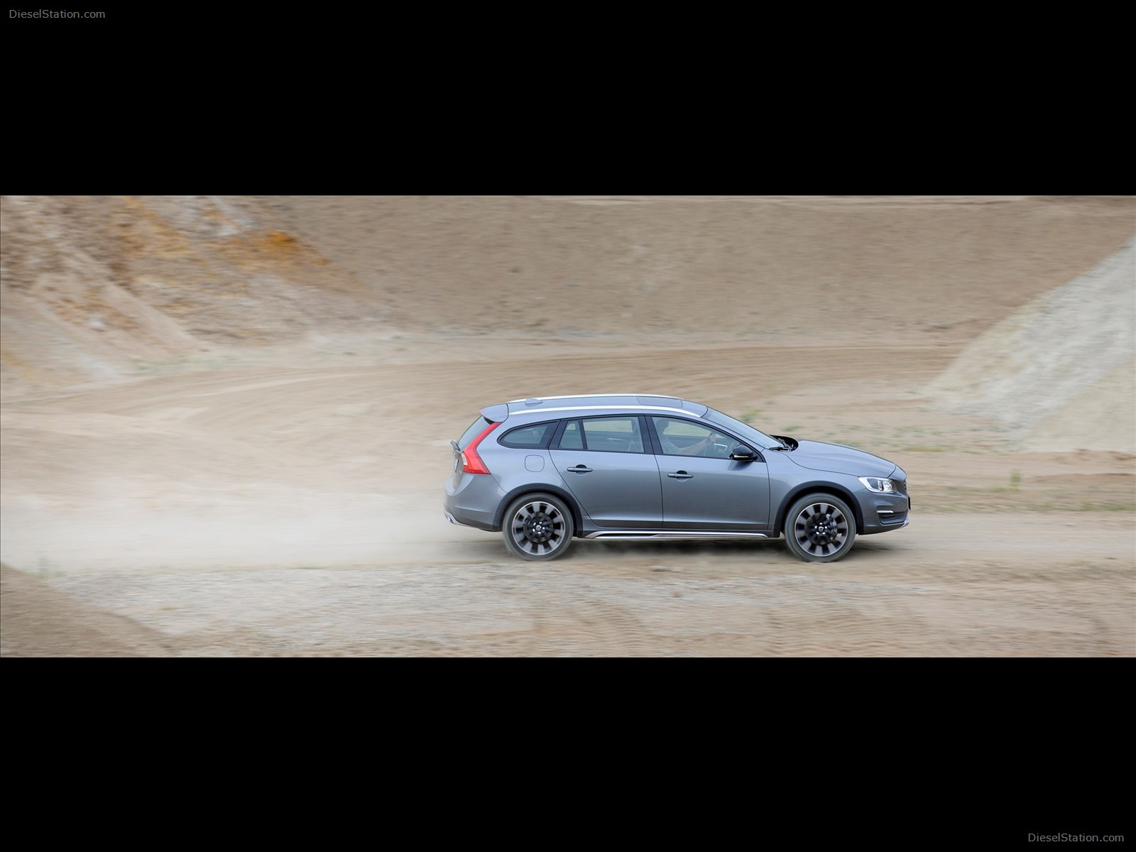 Volvo V60 Cross Country 2016