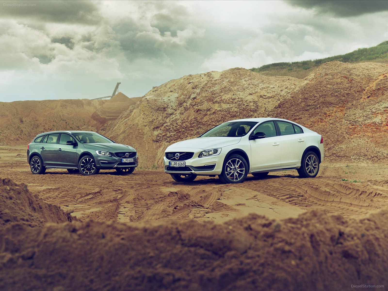 Volvo V60 Cross Country 2016