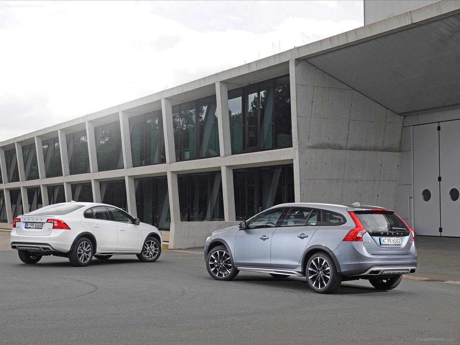 Volvo V60 Cross Country 2016