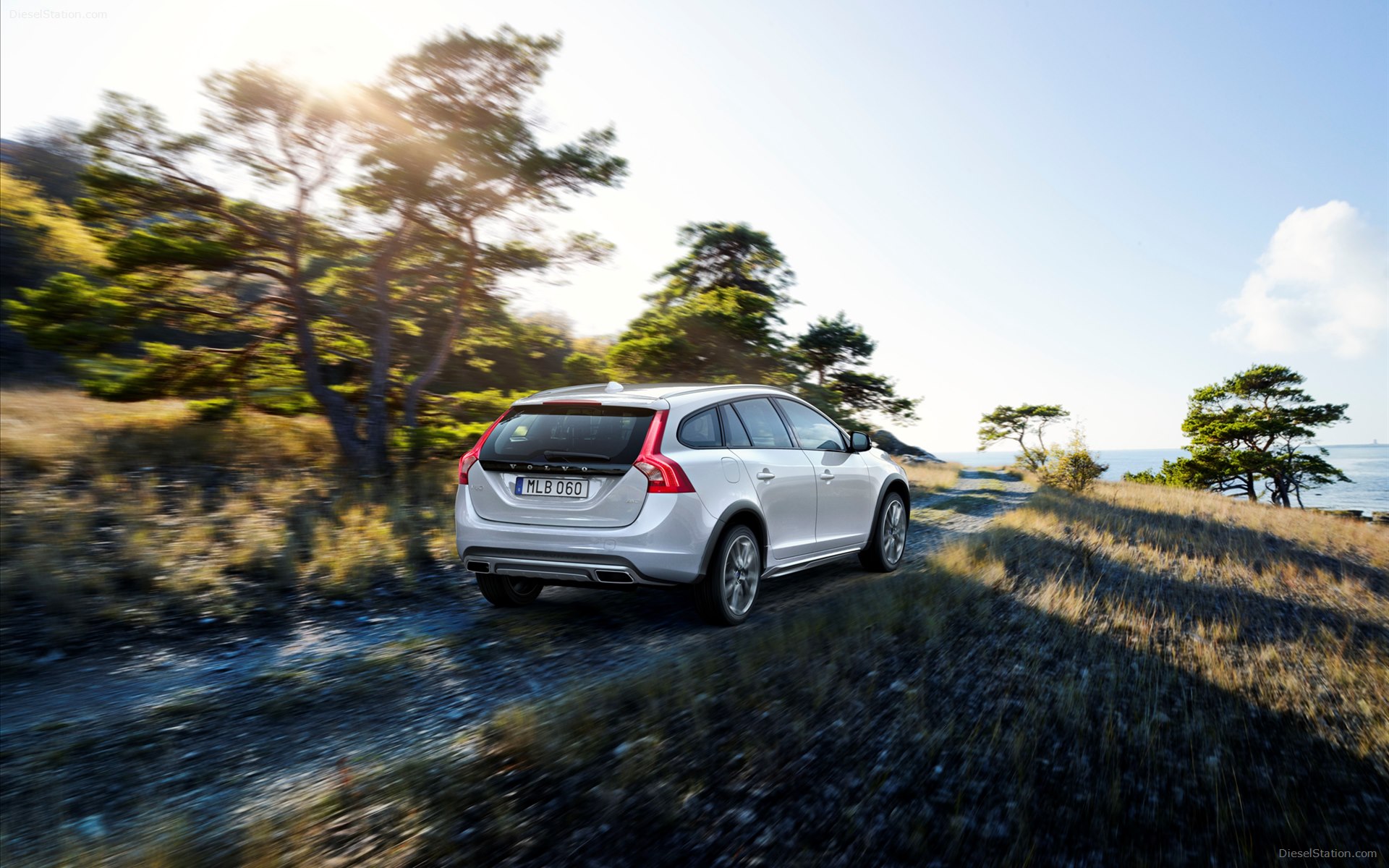 Volvo V60 Cross Country 2016