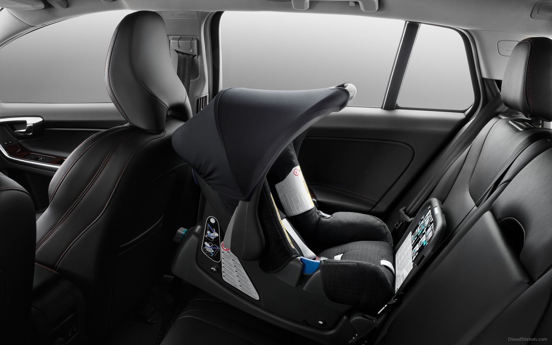 Volvo V60 Cross Country 2016