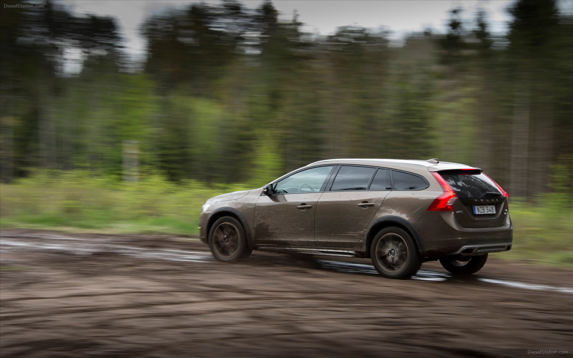 Volvo V60 Cross Country 2016