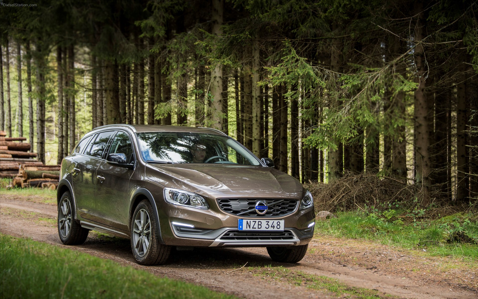 Volvo V60 Cross Country 2016