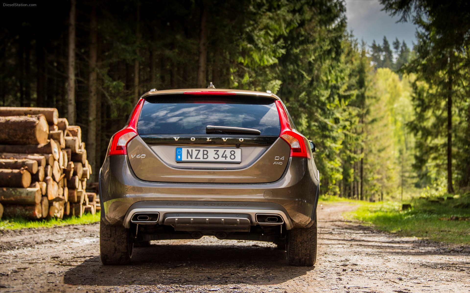 Volvo V60 Cross Country 2016