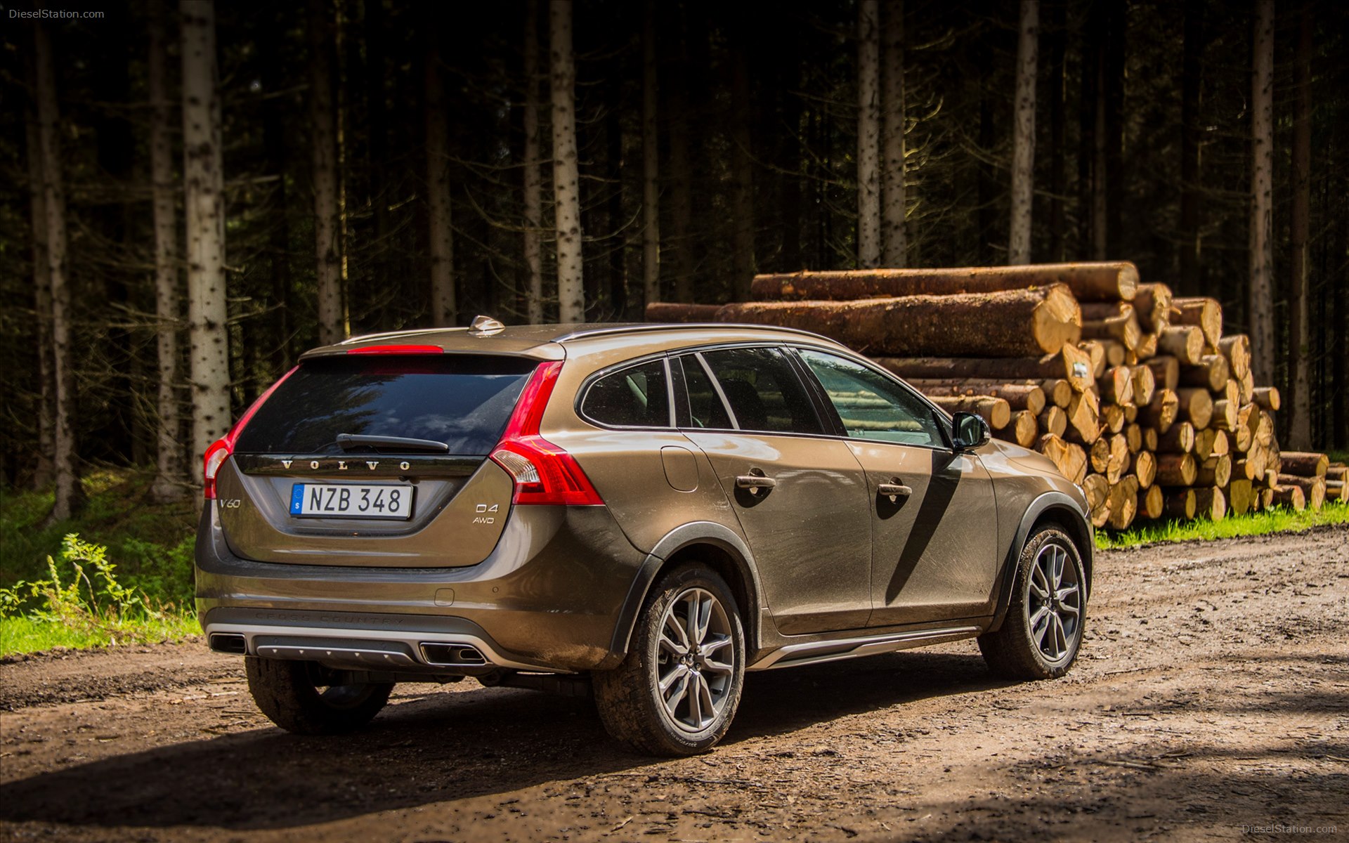 Volvo V60 Cross Country 2016