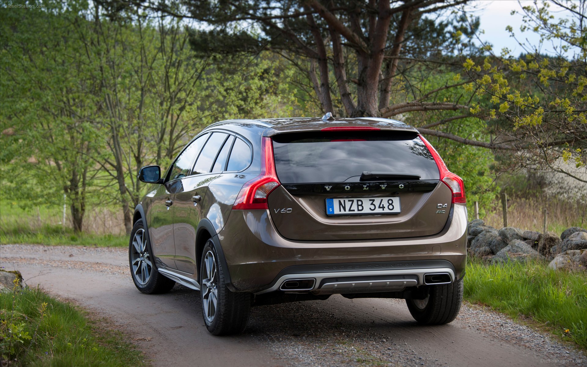 Volvo V60 Cross Country 2016