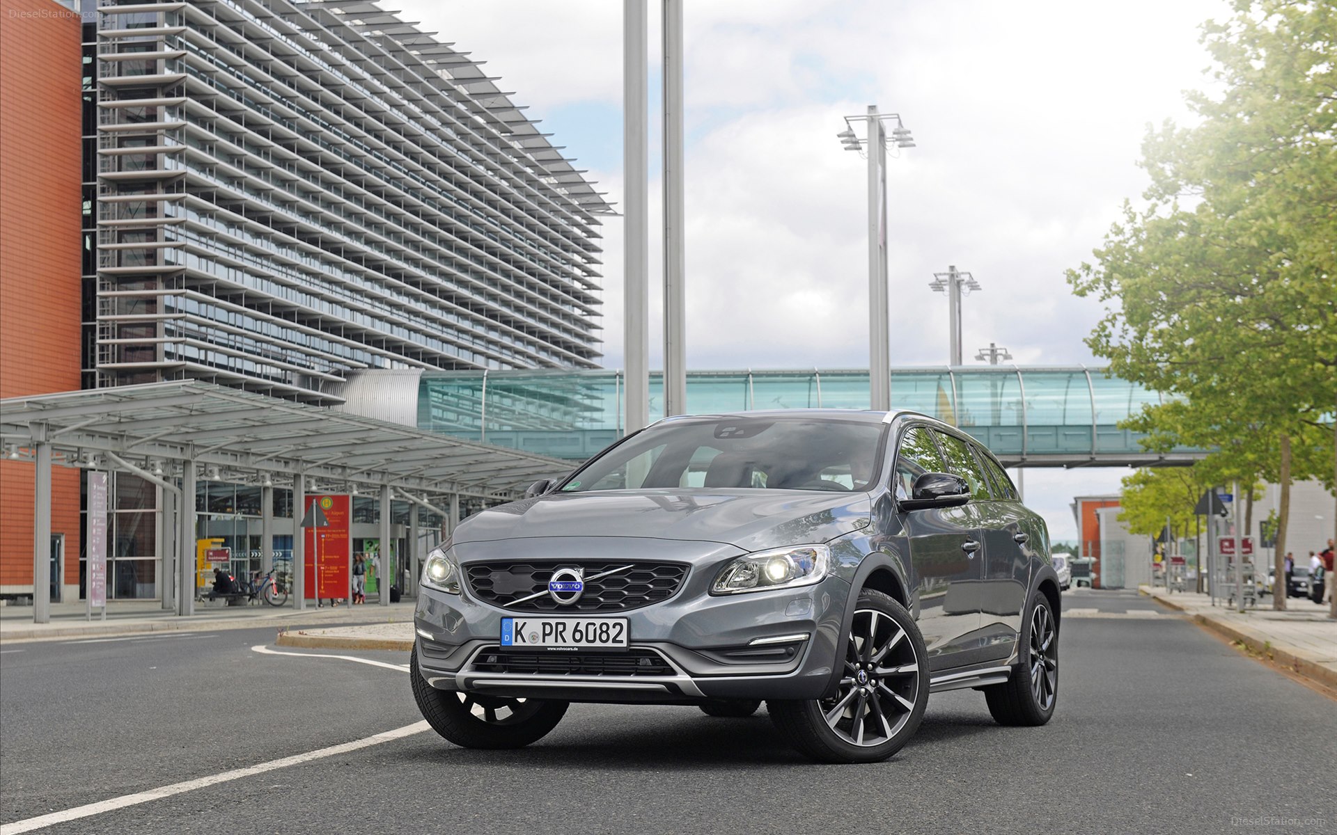 Volvo V60 Cross Country 2016