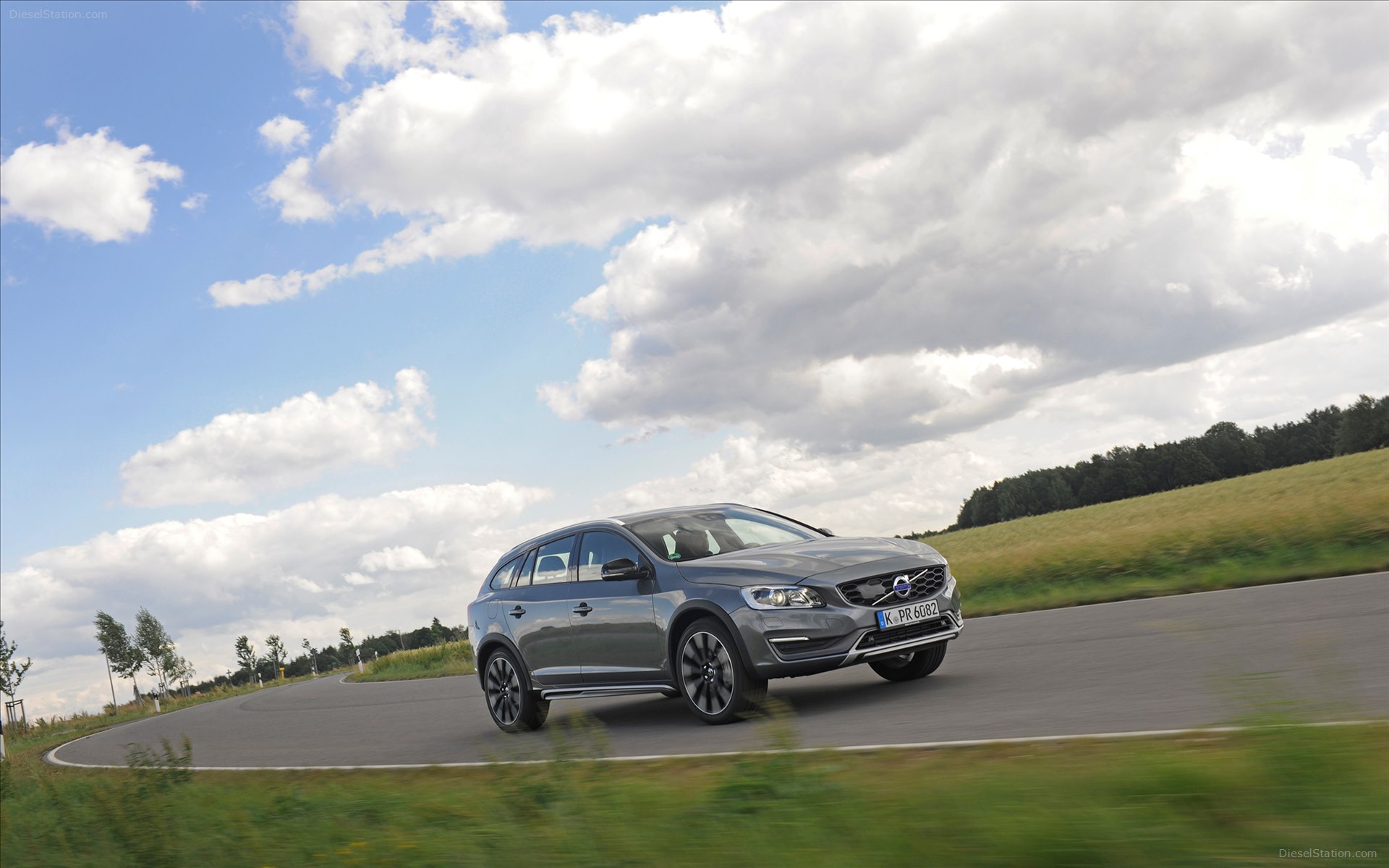 Volvo V60 Cross Country 2016