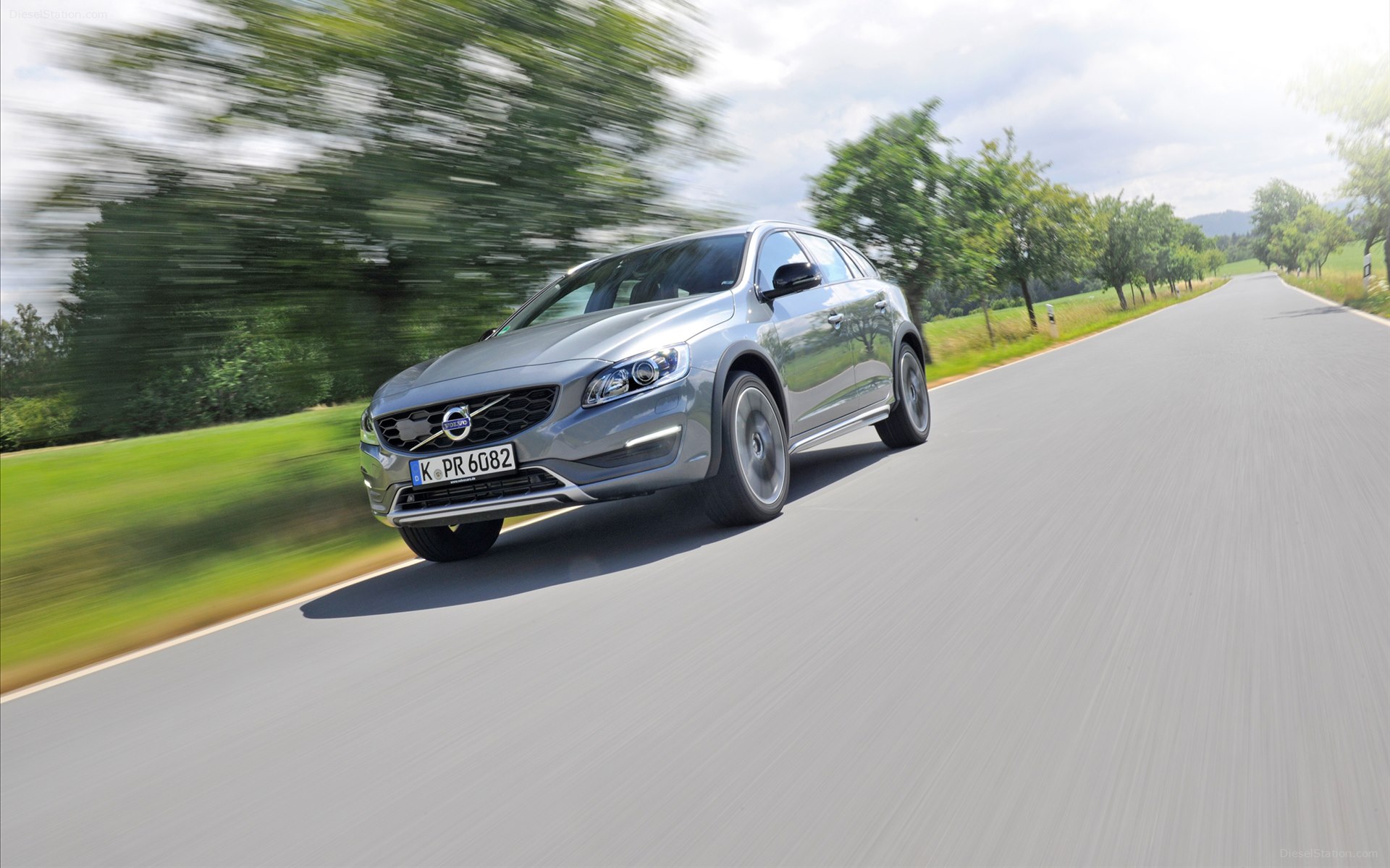 Volvo V60 Cross Country 2016