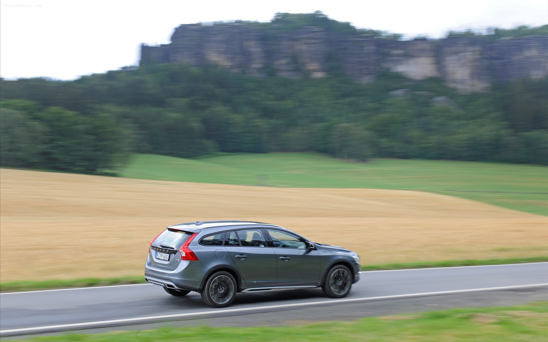 Volvo V60 Cross Country 2016