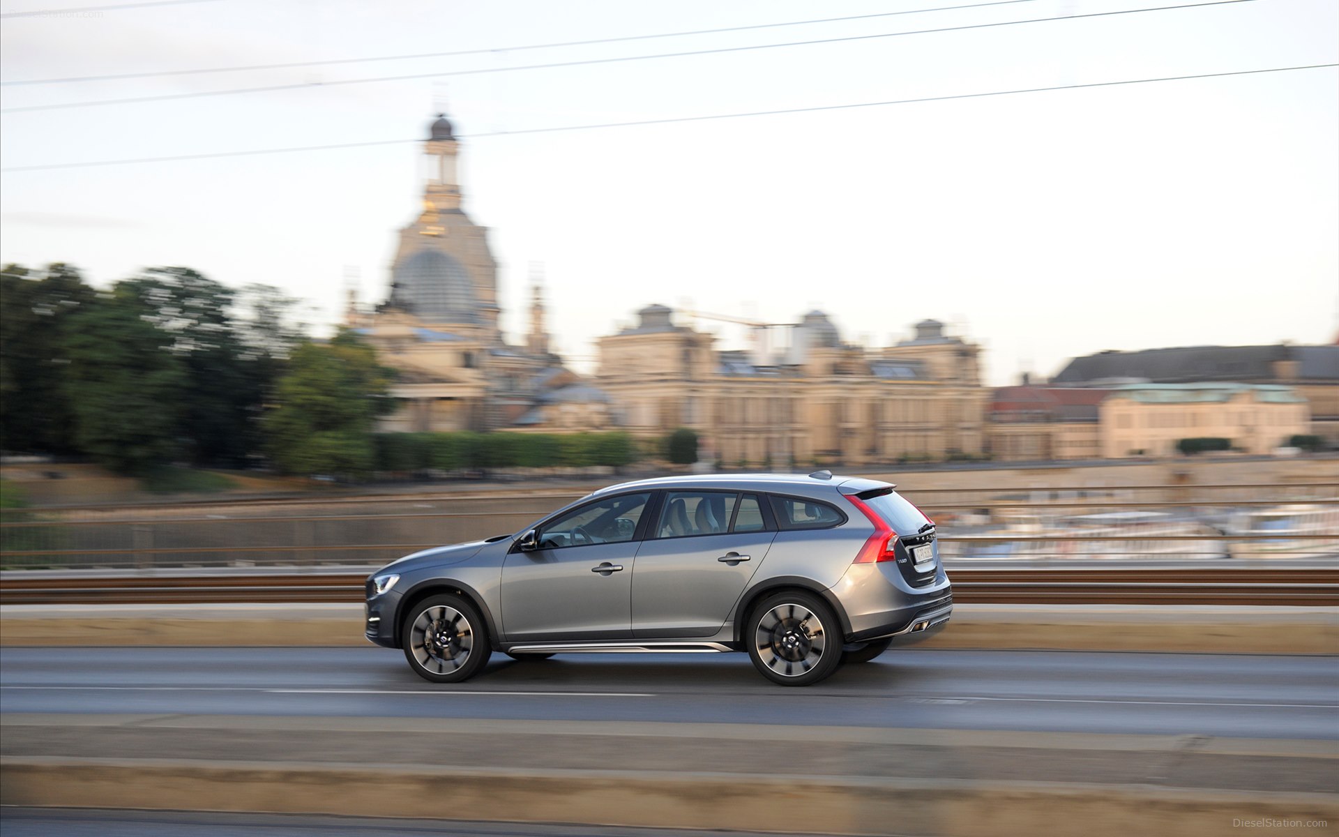 Volvo V60 Cross Country 2016