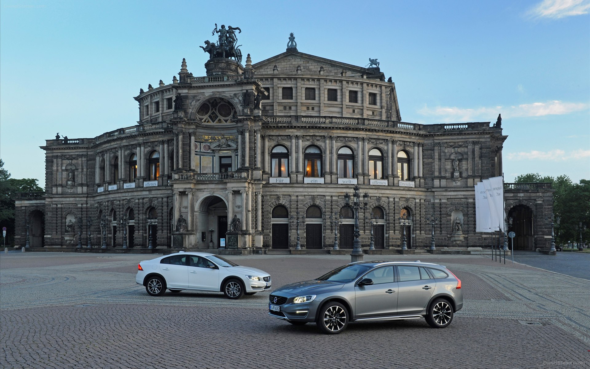Volvo V60 Cross Country 2016