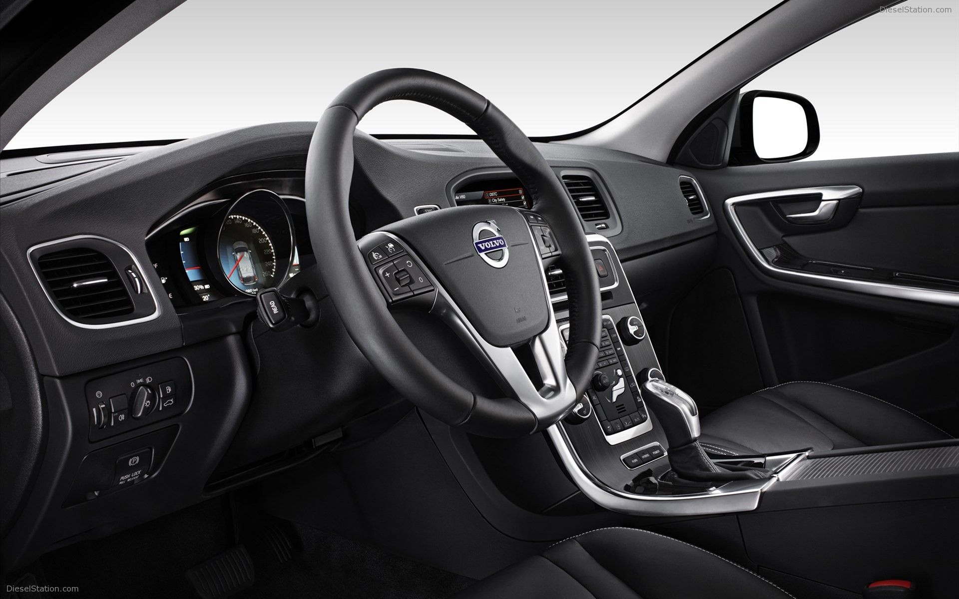 Volvo V60 Plug-in Hybrid 2013